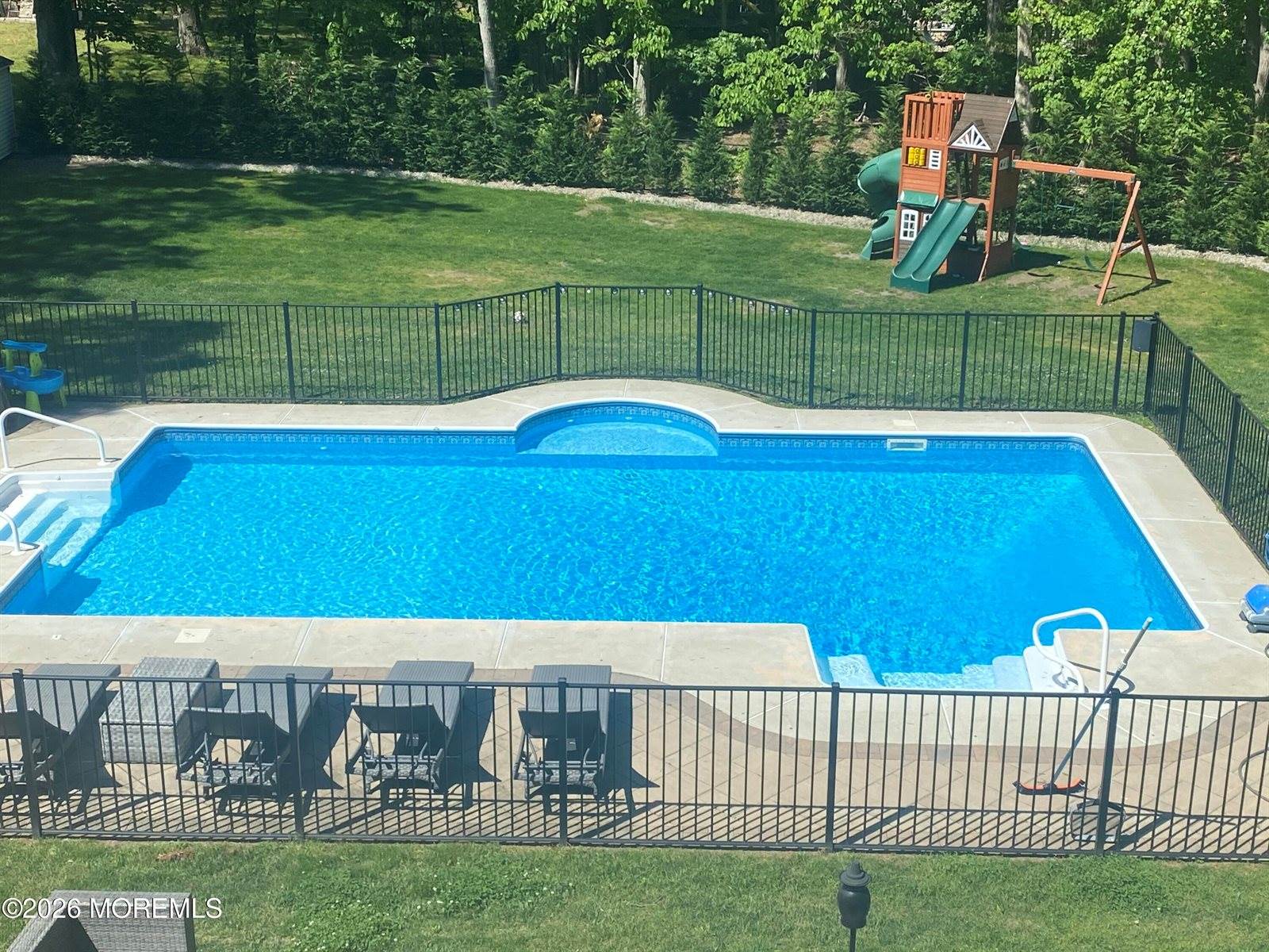 9 Winners Circle, Manalapan, NJ 07726