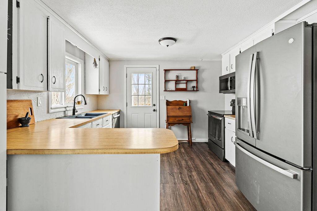 611 Horseback Road, Carmel, ME 04419