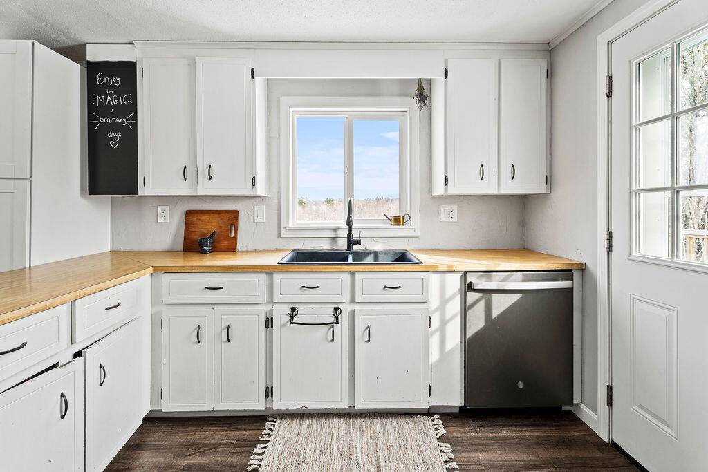 611 Horseback Road, Carmel, ME 04419