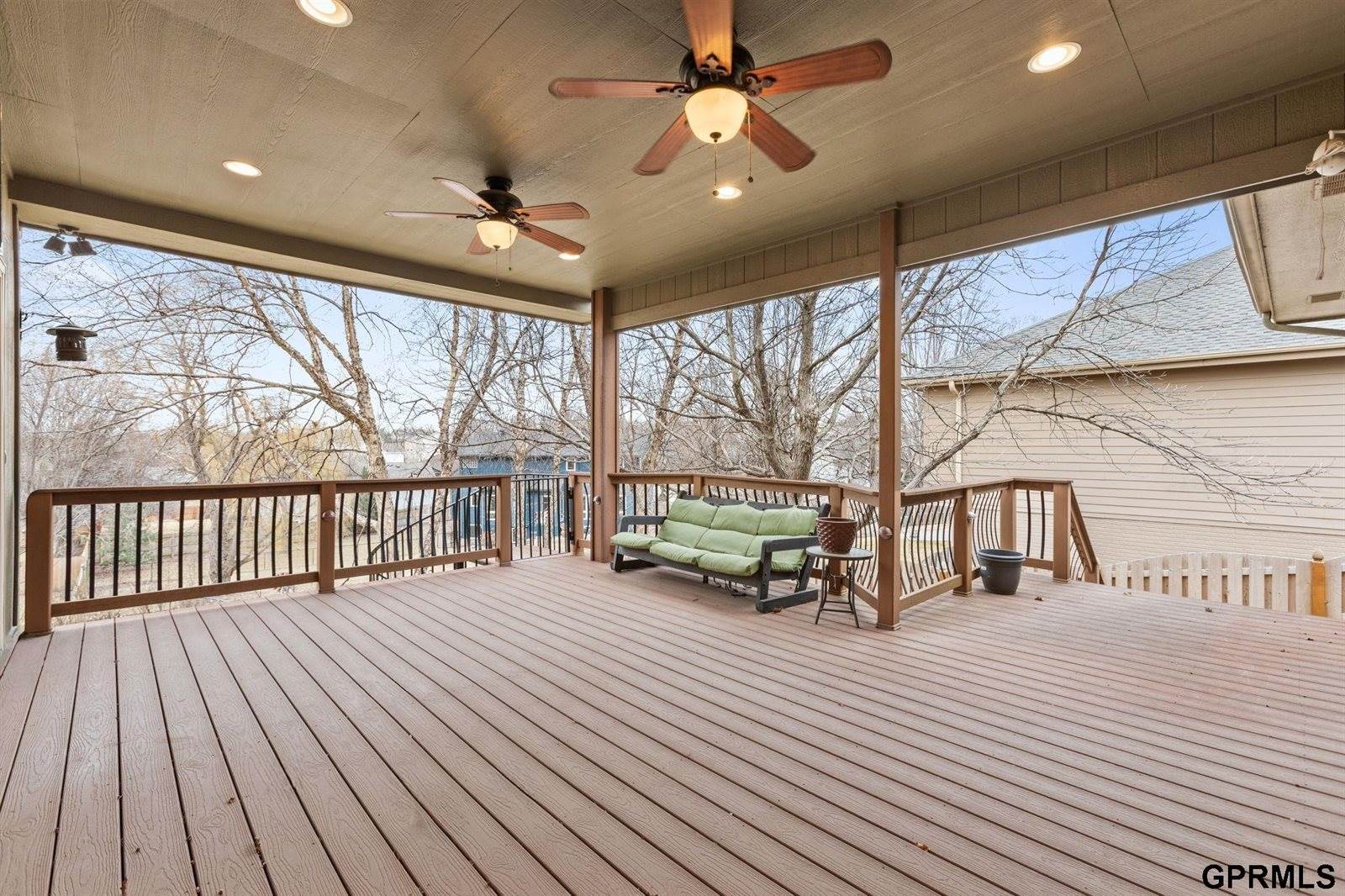 907 Woodland Avenue, Papillion, NE 68046