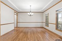 907 Woodland Avenue, Papillion, NE 68046