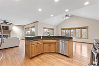 907 Woodland Avenue, Papillion, NE 68046