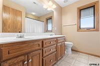 907 Woodland Avenue, Papillion, NE 68046