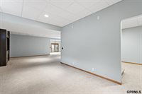 907 Woodland Avenue, Papillion, NE 68046