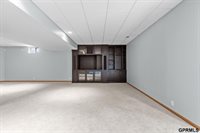 907 Woodland Avenue, Papillion, NE 68046