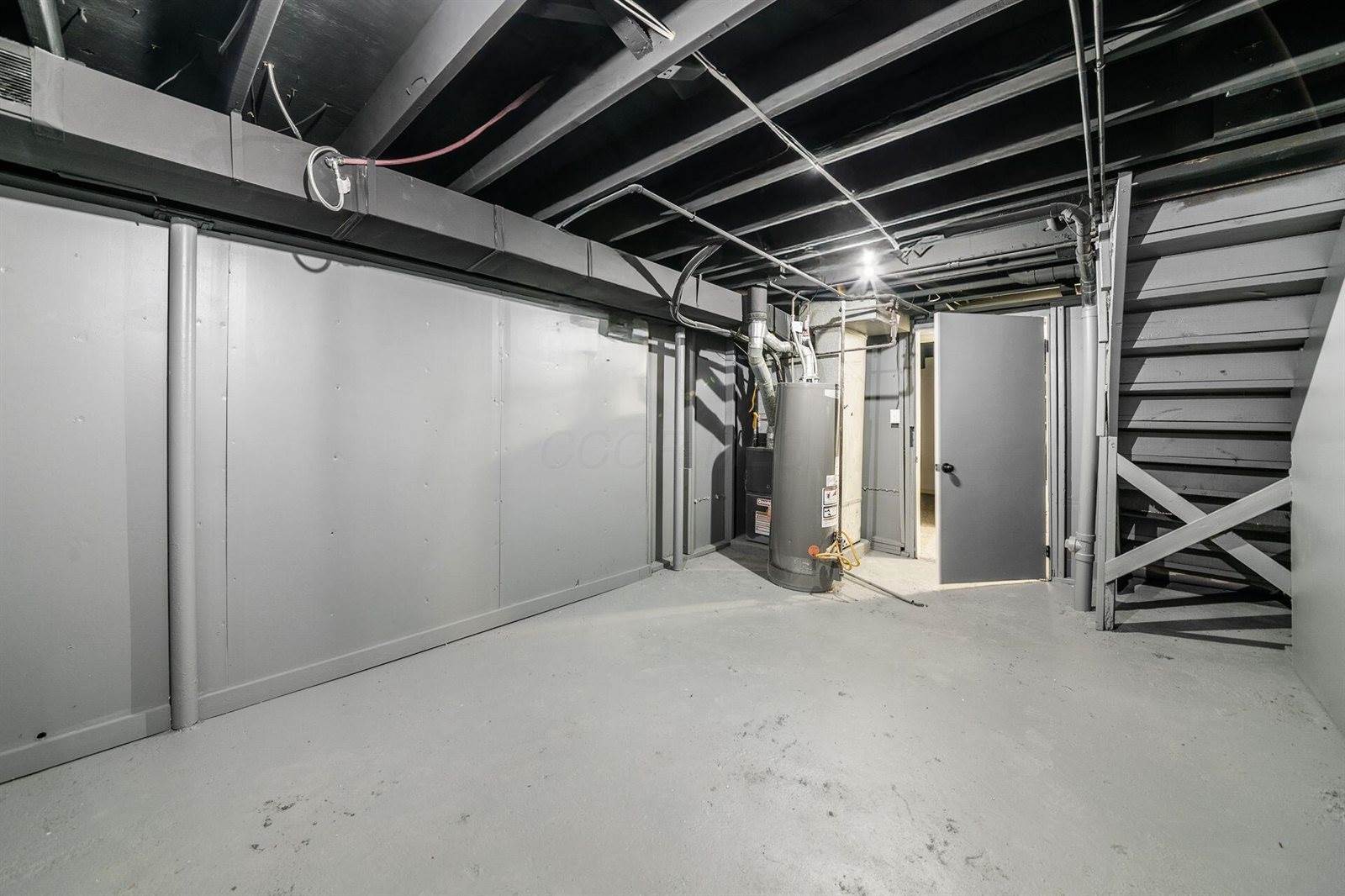 2350 Edenburgh Drive South, Columbus, OH 43219