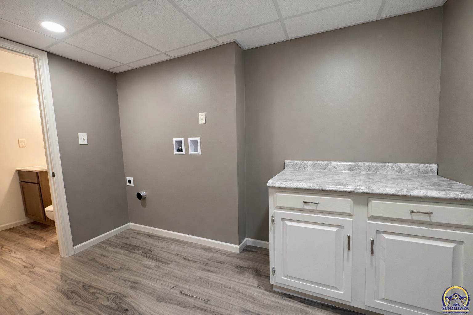 4330 SE 25th ST, Topeka, KS 66605