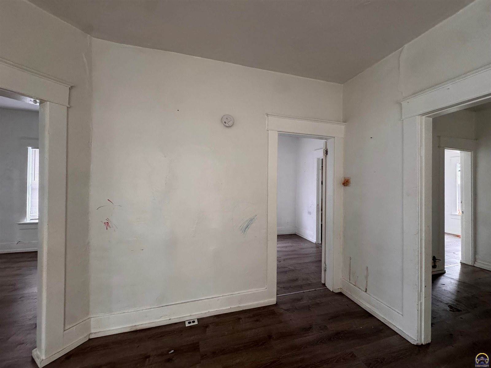 216 SE Lake St, Topeka, KS 66607