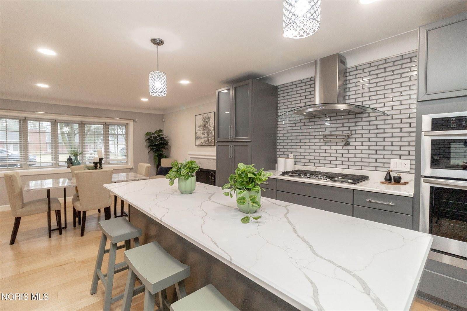 3158 Oak Grove Place, Toledo, OH 43613