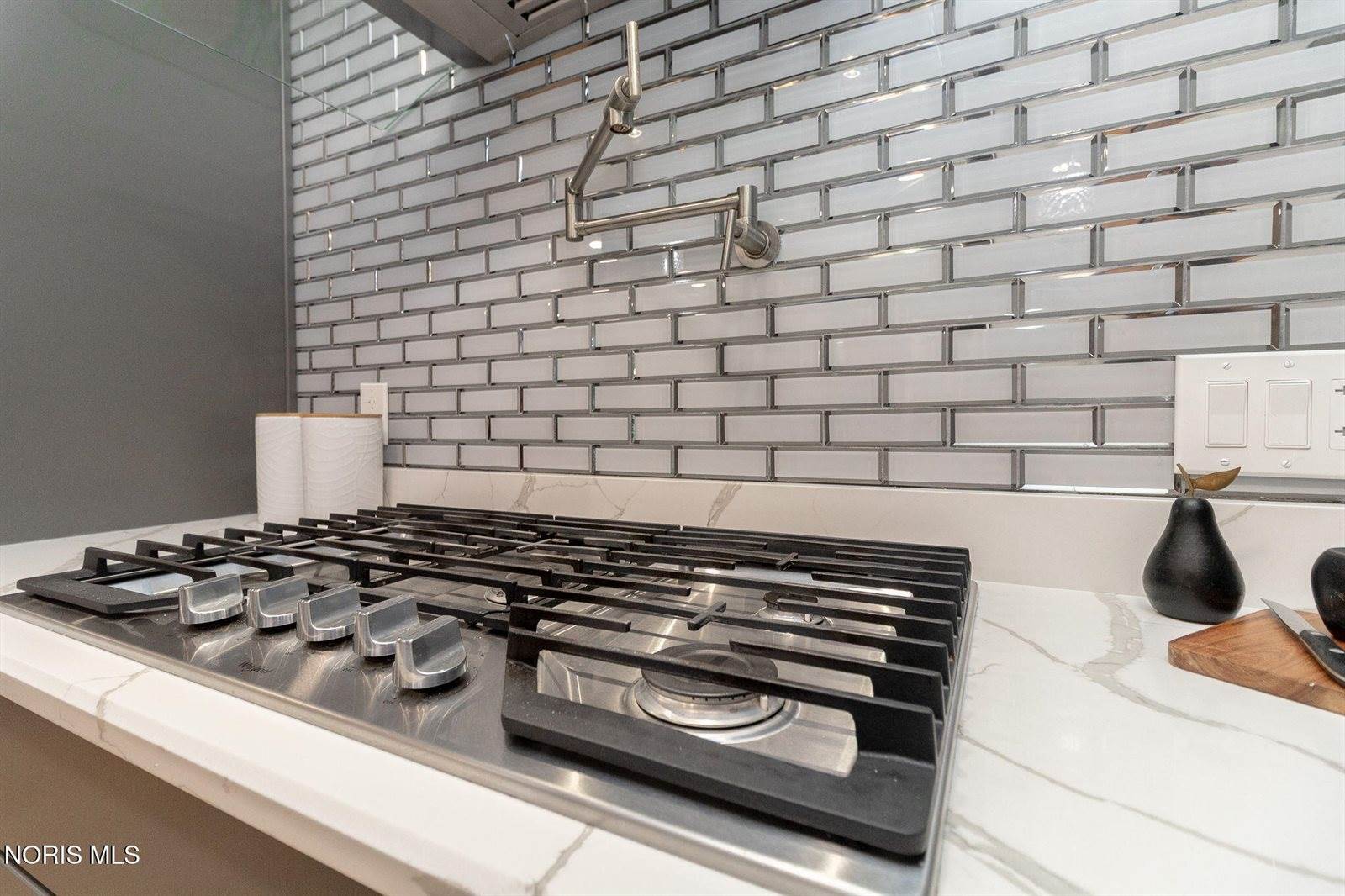 3158 Oak Grove Place, Toledo, OH 43613