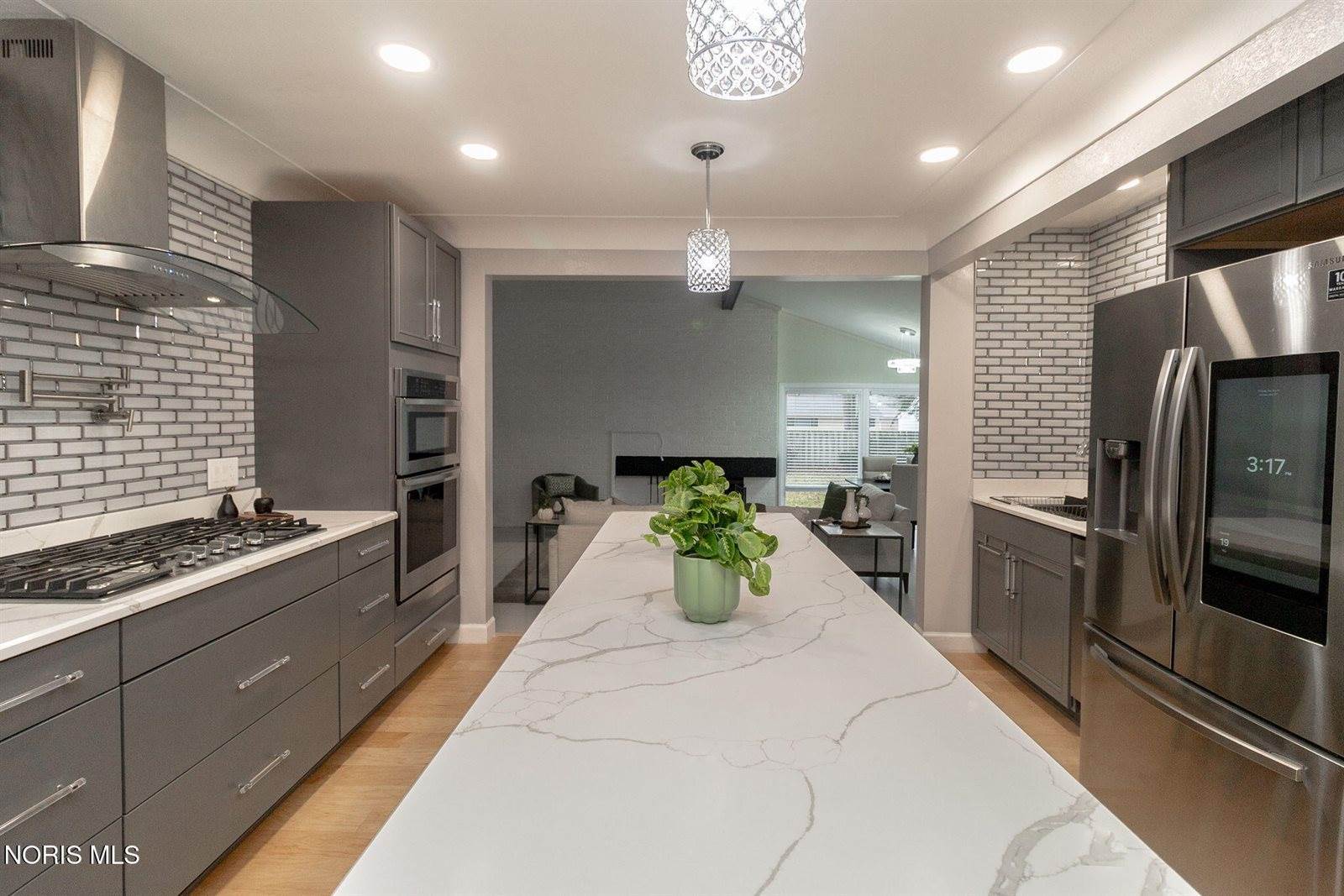 3158 Oak Grove Place, Toledo, OH 43613