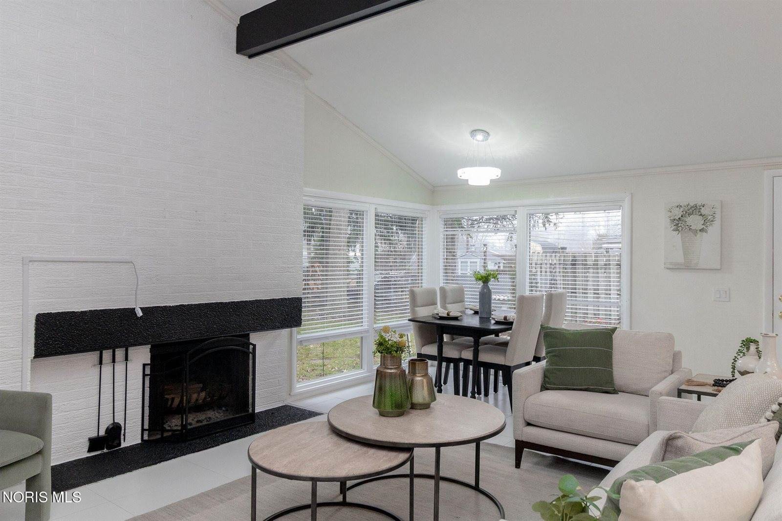 3158 Oak Grove Place, Toledo, OH 43613