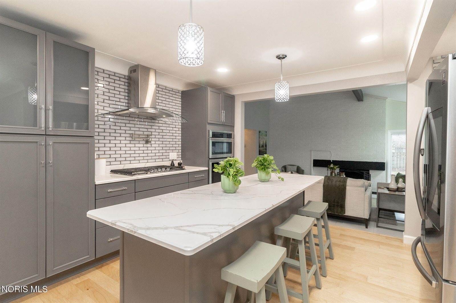 3158 Oak Grove Place, Toledo, OH 43613