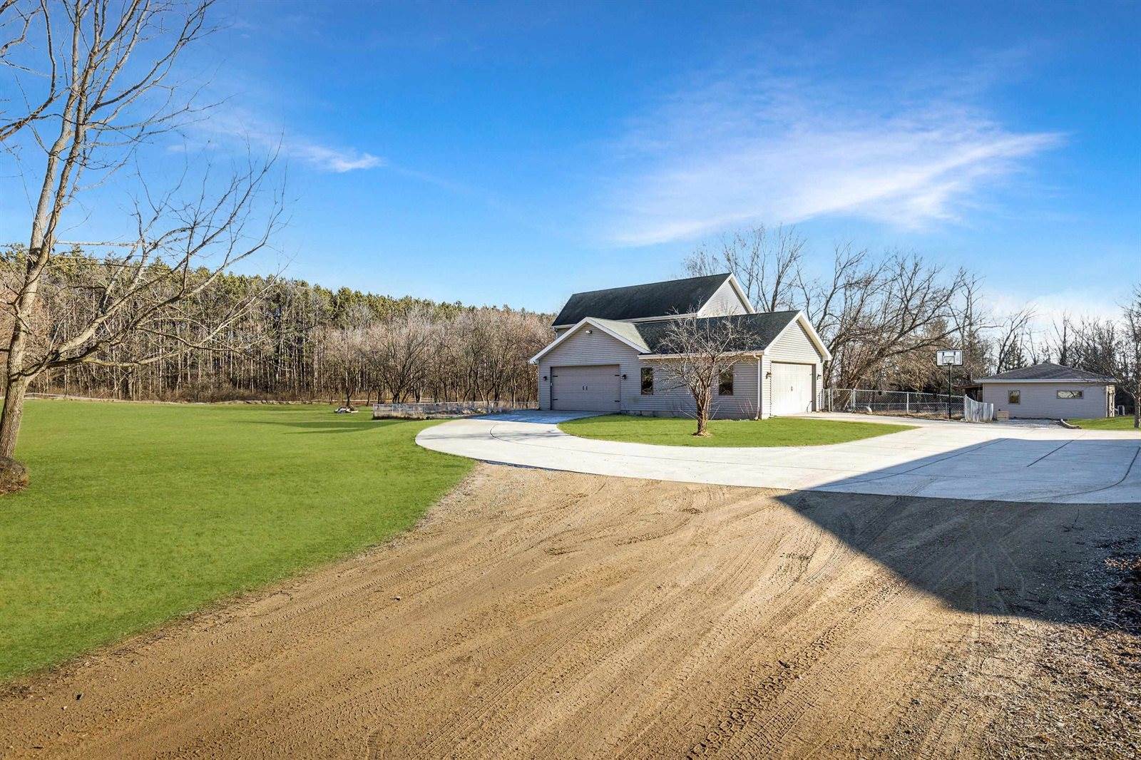 4805 Schneider, Fitchburg, WI 53575