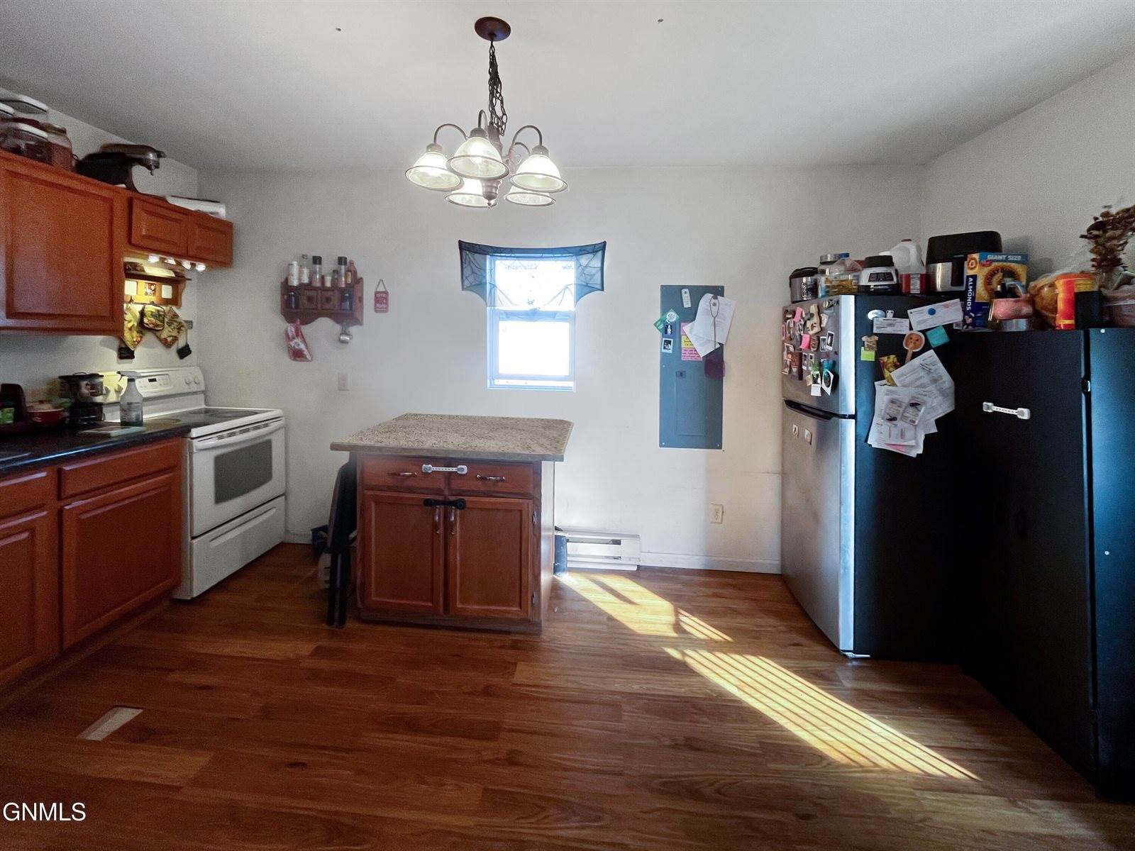 1024 W Broadway, Williston, ND 58801