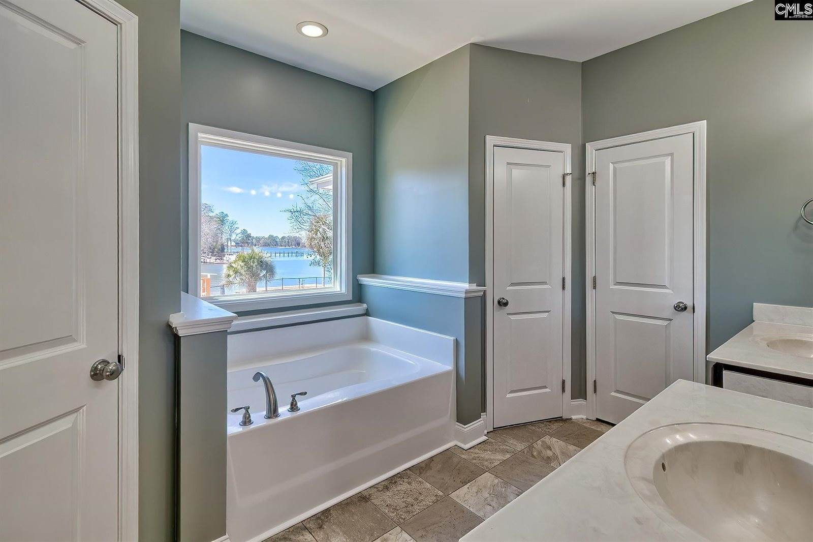 417 Dot, Gilbert, SC 29054