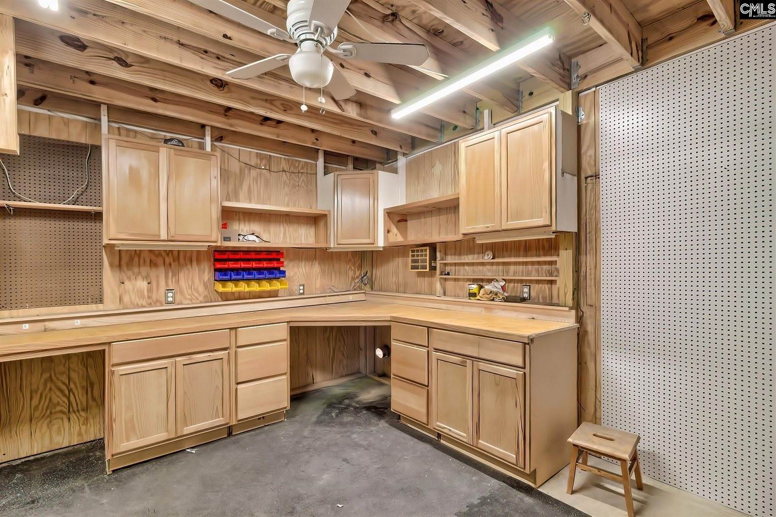 417 Dot, Gilbert, SC 29054