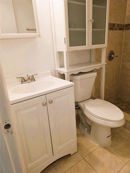 7173 Orange Dr 120, Davie, FL 33314