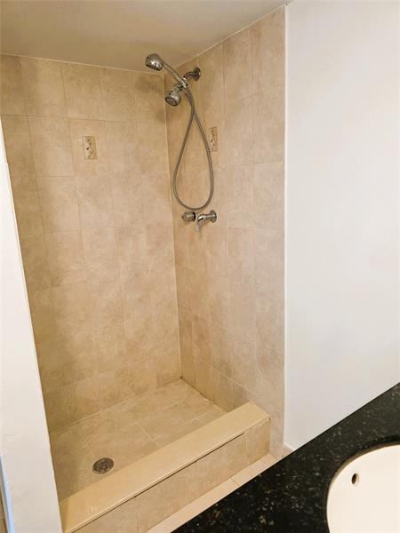 7173 Orange Dr 120, Davie, FL 33314
