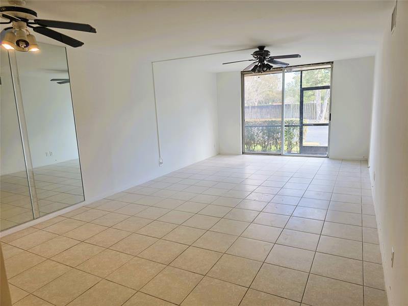 7173 Orange Dr 120, Davie, FL 33314
