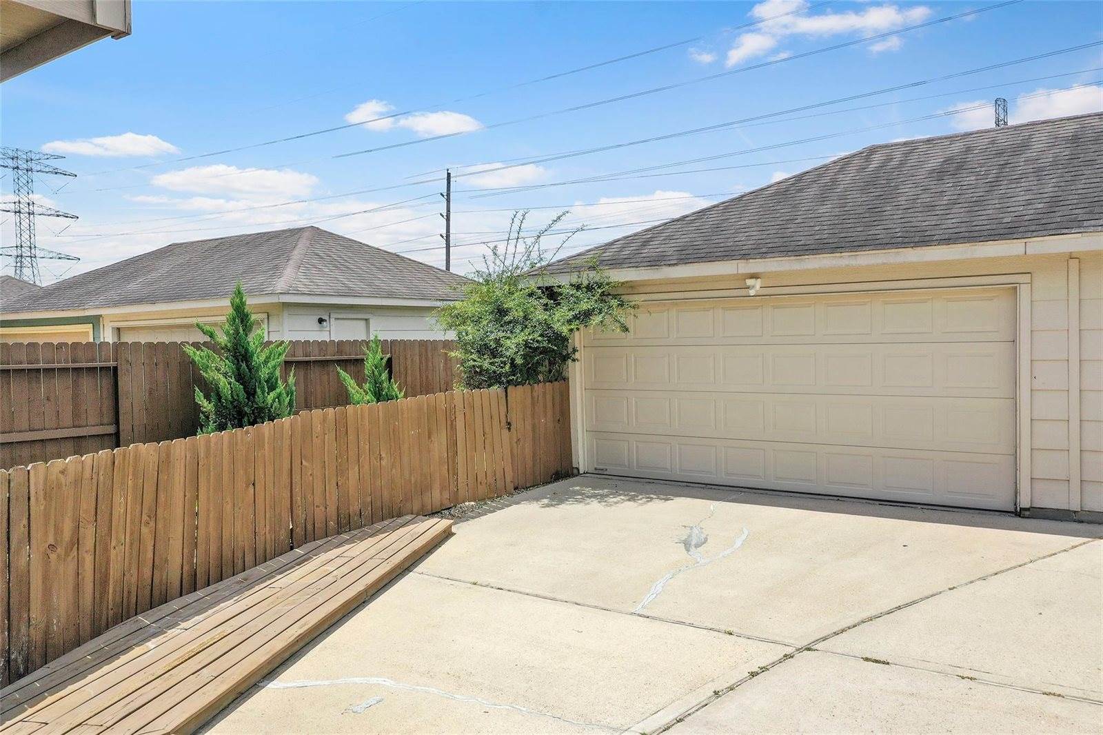 16783 Mammoth Springs Drive, Houston, TX 77095