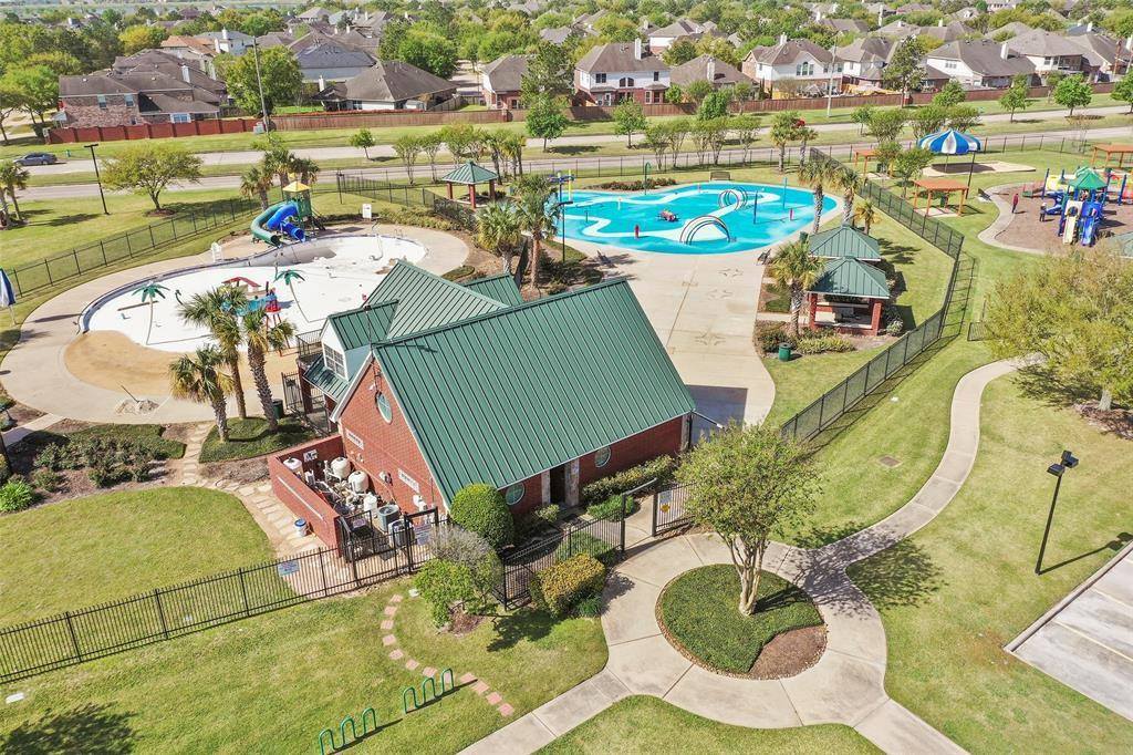 16783 Mammoth Springs Drive, Houston, TX 77095