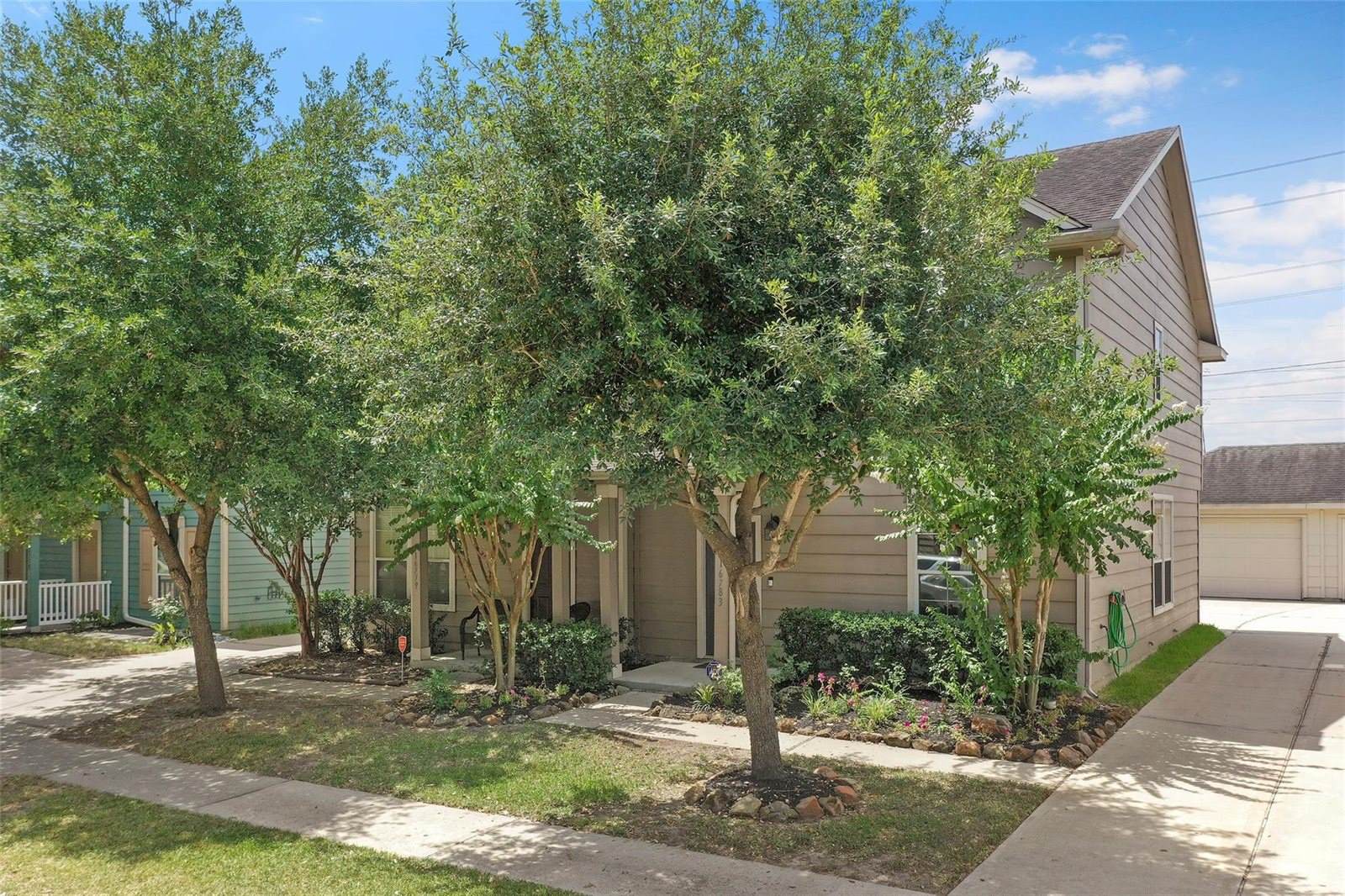 16783 Mammoth Springs Drive, Houston, TX 77095