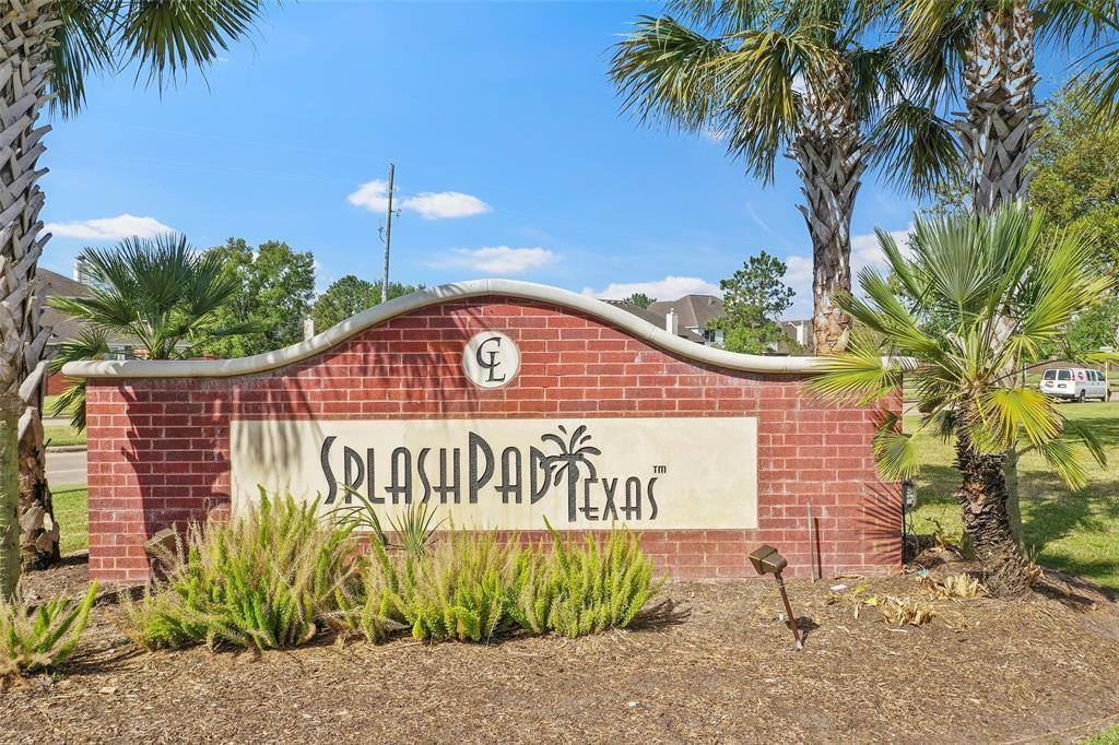 16783 Mammoth Springs Drive, Houston, TX 77095