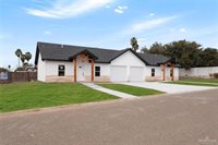 601 East Allende Avenue, Roma, TX 78584