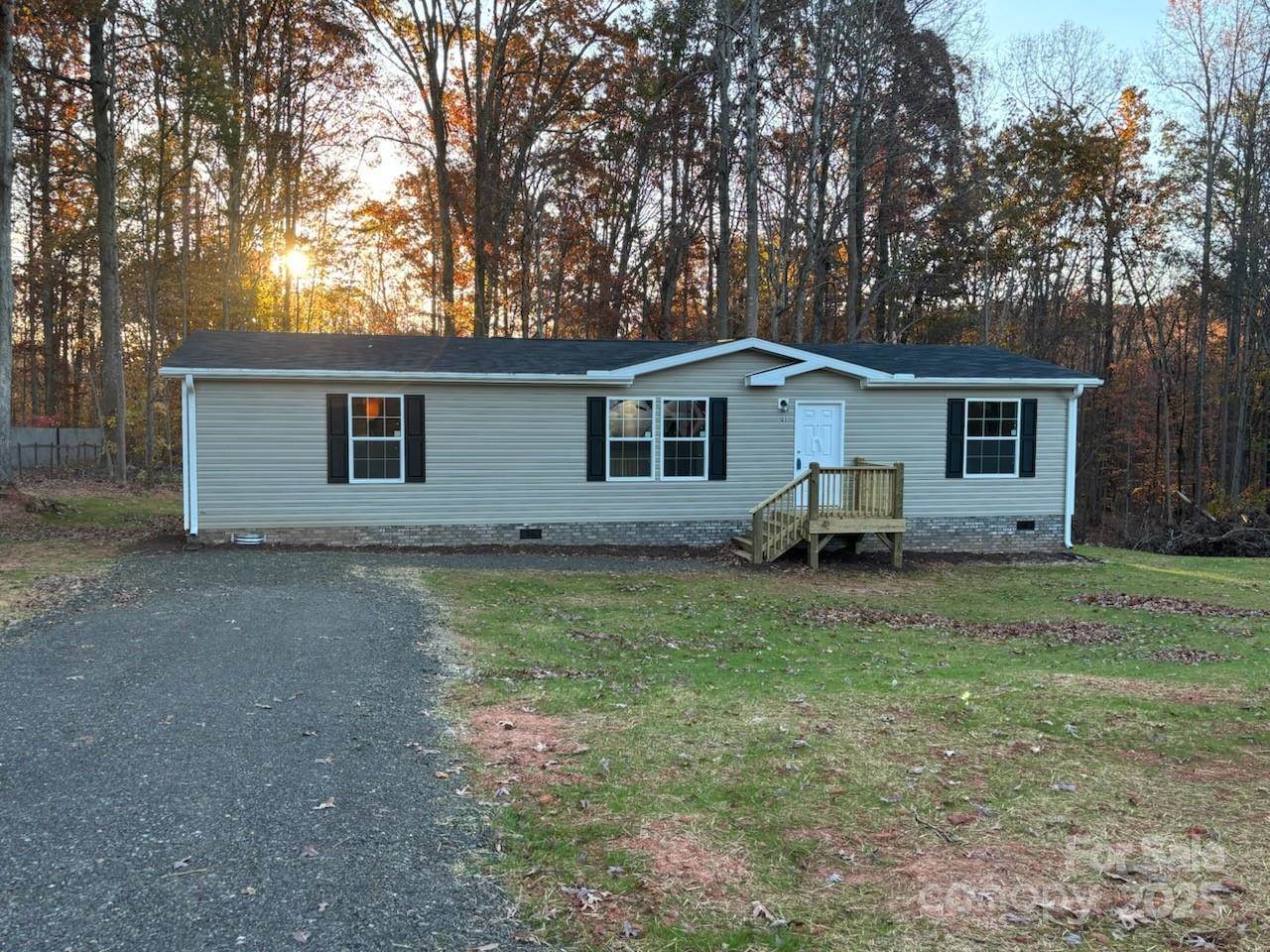 125 Apple Tree Lane, Statesville, NC 28677