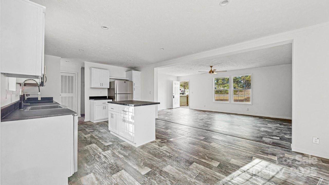 125 Apple Tree Lane, Statesville, NC 28677