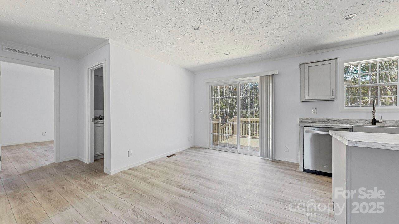 105 Apple Tree Lane, Statesville, NC 28677