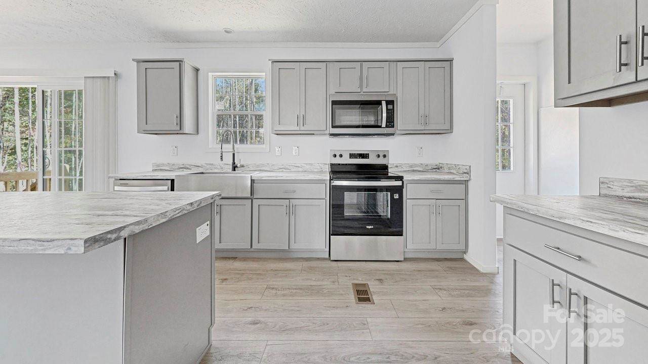 105 Apple Tree Lane, Statesville, NC 28677