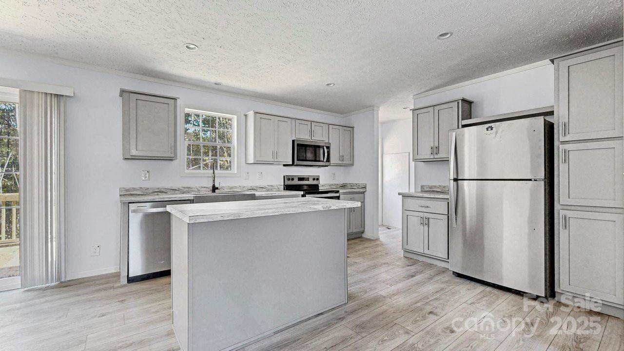 105 Apple Tree Lane, Statesville, NC 28677