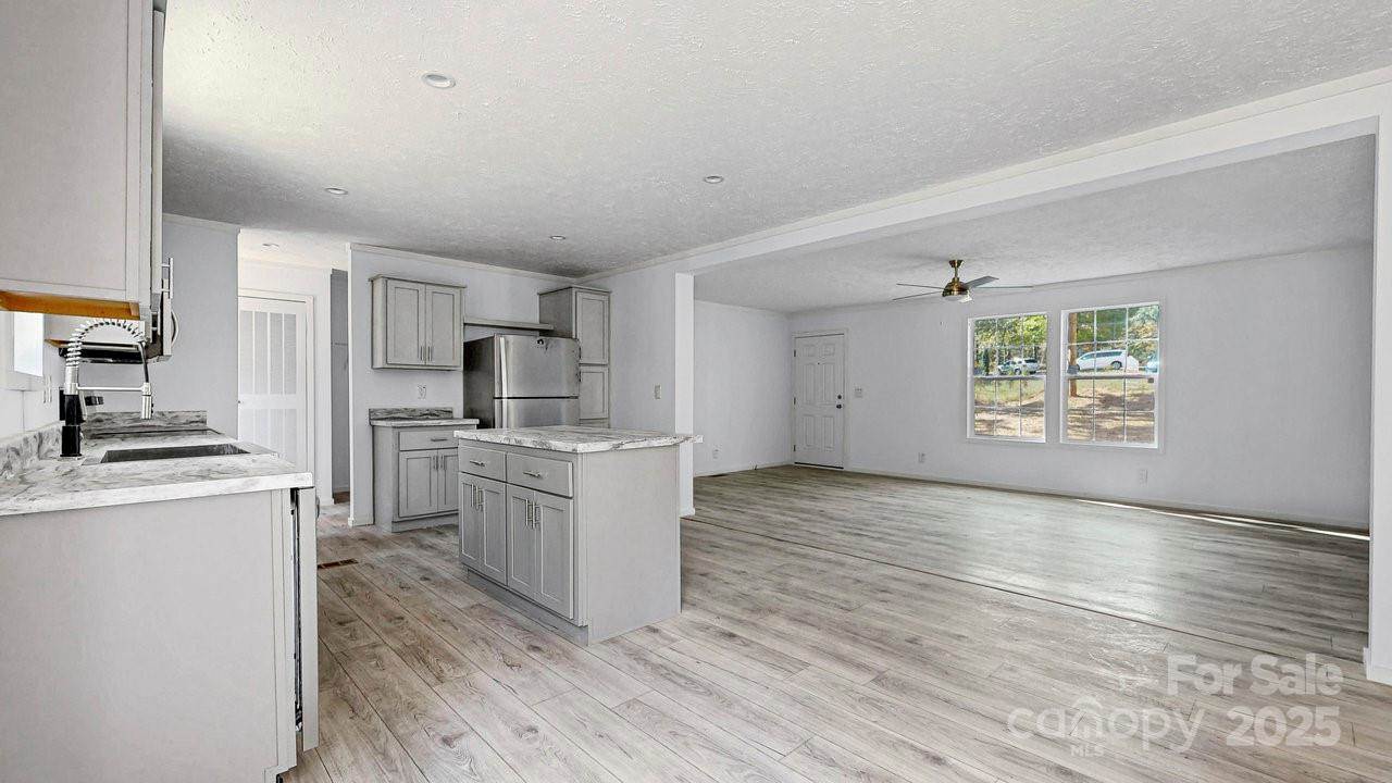 105 Apple Tree Lane, Statesville, NC 28677