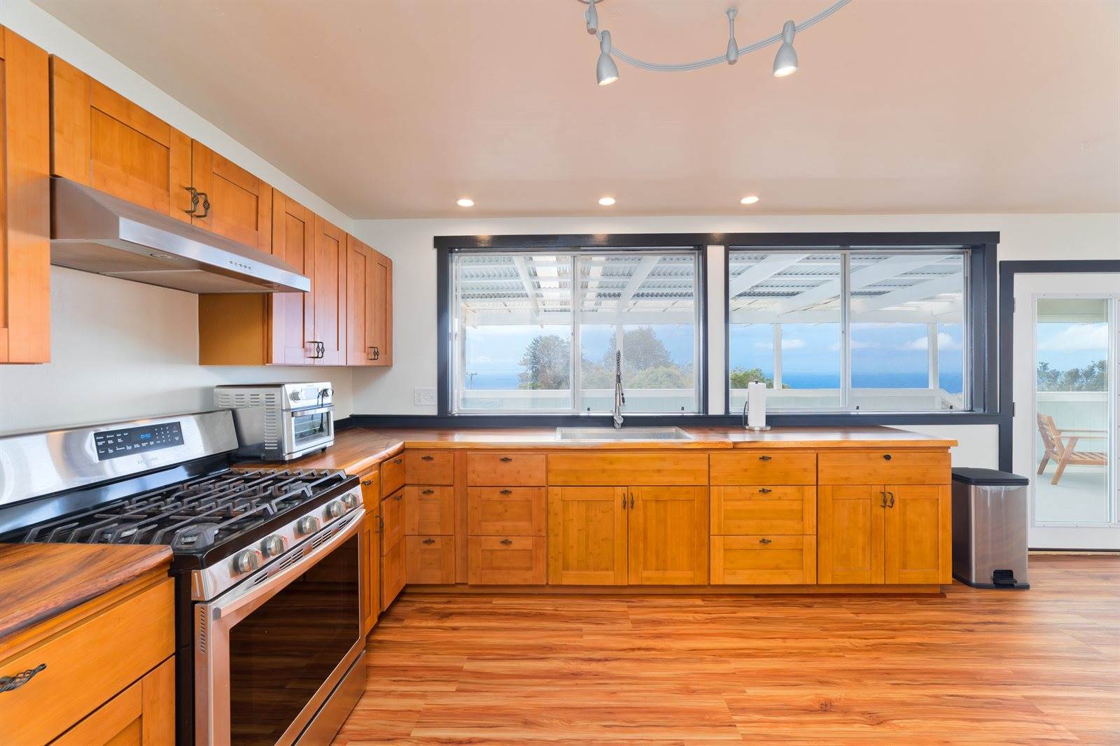 81-1010 St Johns Rd, Kealakekua, HI 96750