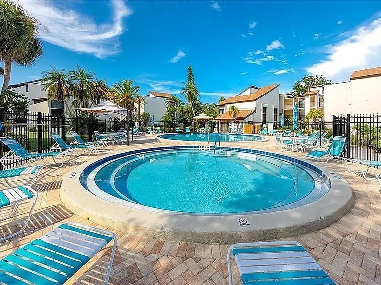 2207 Belleair Road, #B7, Clearwater, FL 33764