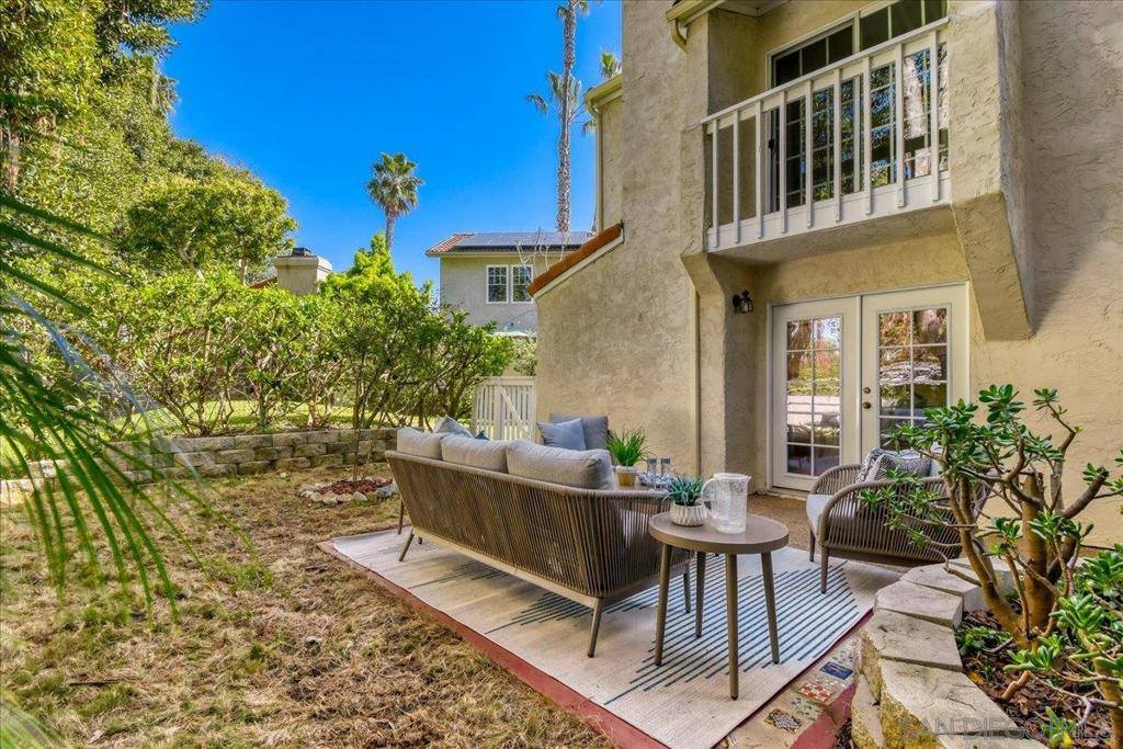 3504 Woodland Way, Carlsbad, CA 92008