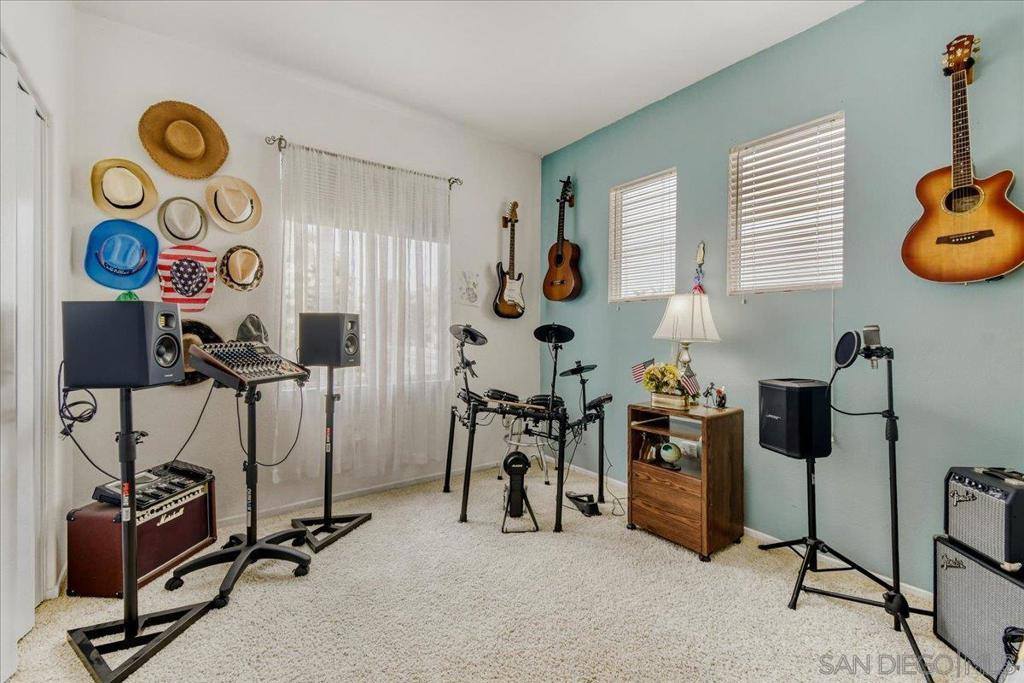 6373 Avenida De Las Vistas, San Diego, CA 92154