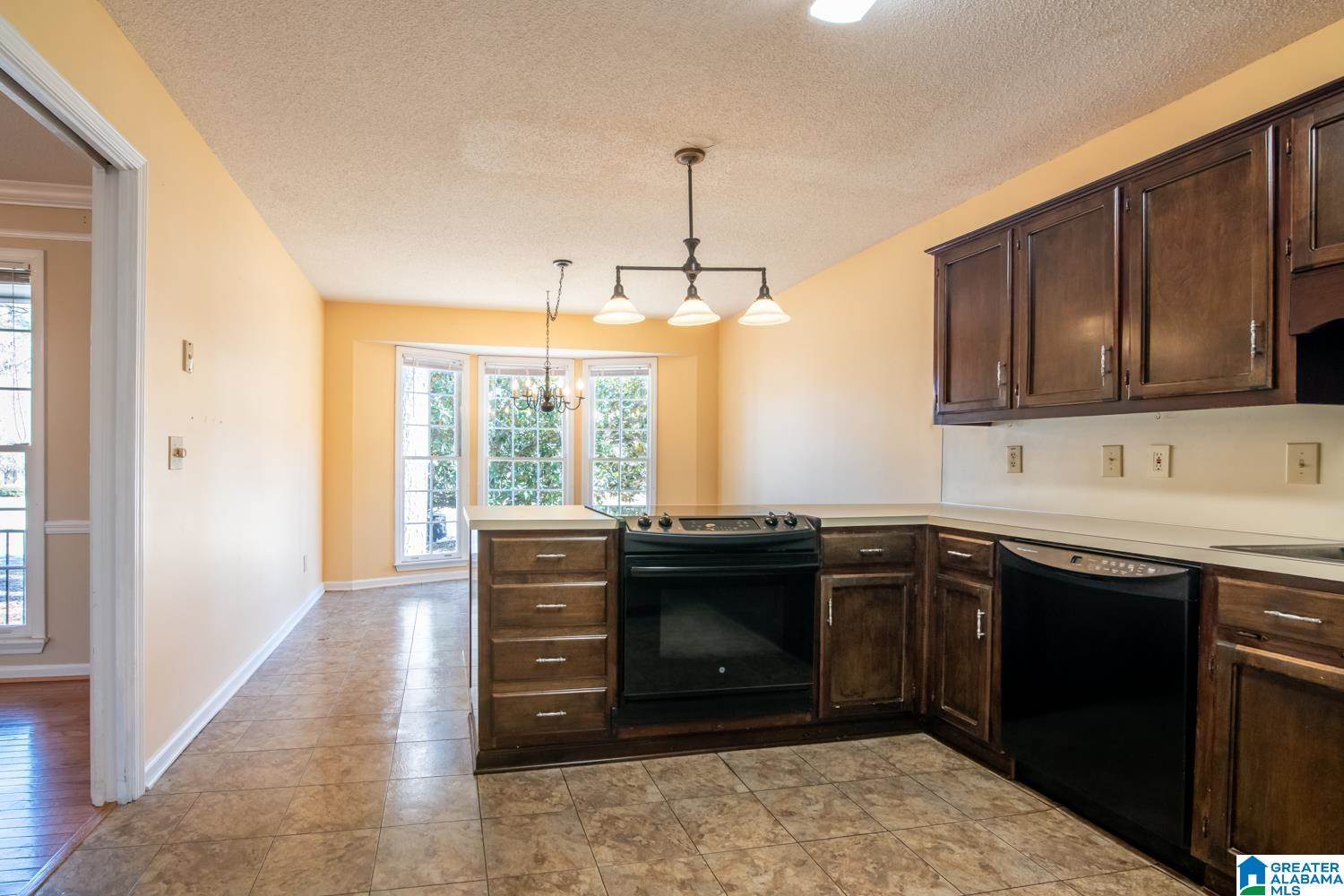 4049 Cross Grove Circle, Birmingham, AL 35242