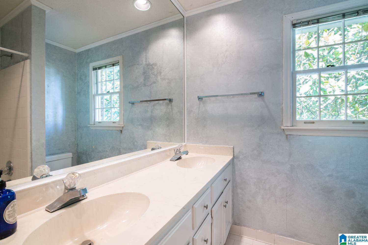 4049 Cross Grove Circle, Birmingham, AL 35242