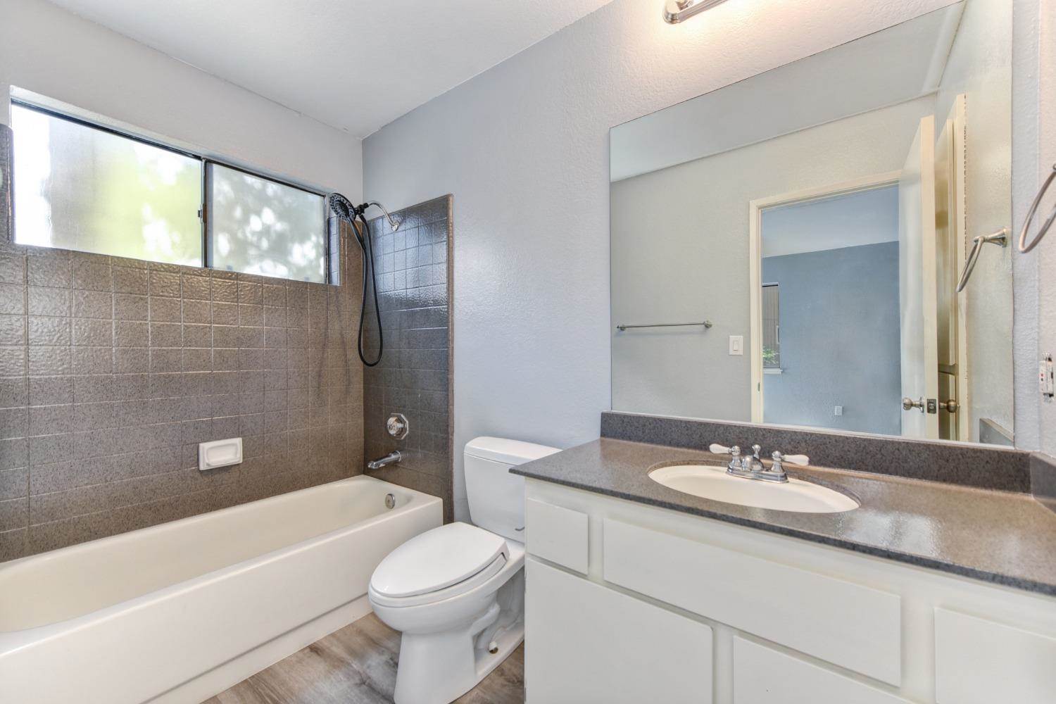 7975 Arcade Lake Lane, Citrus Heights, CA 95610