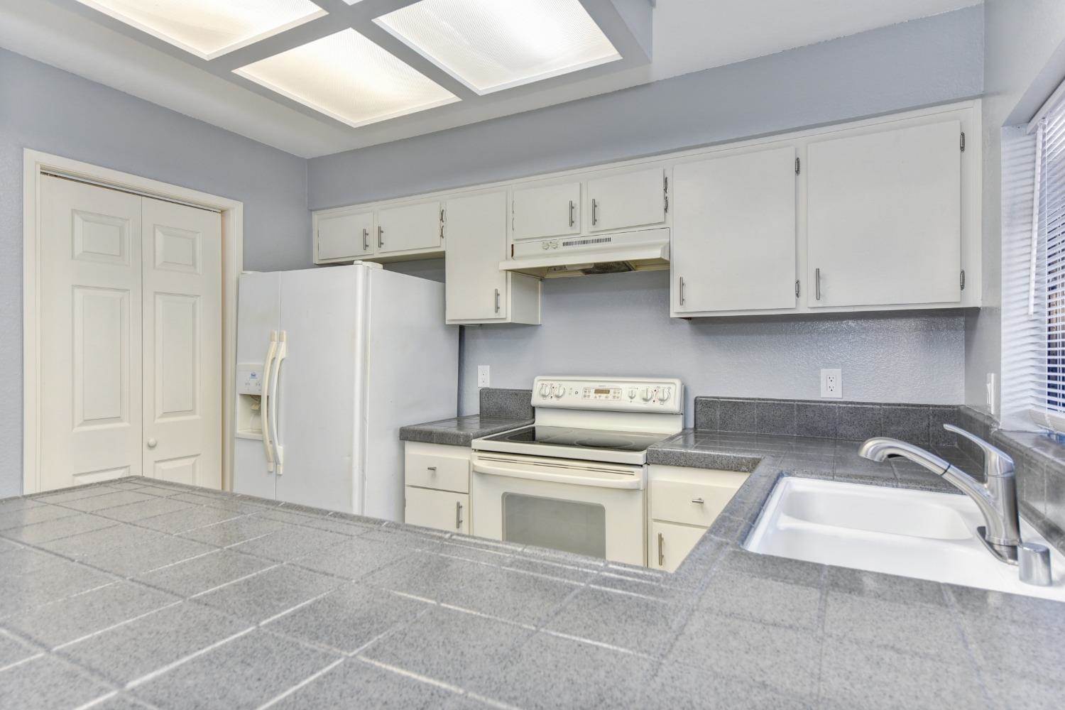 7975 Arcade Lake Lane, Citrus Heights, CA 95610