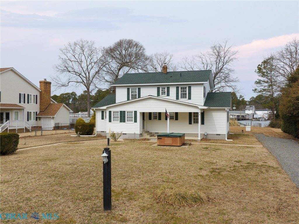 8407 Oyster Cove Road, Hayes, VA 23072