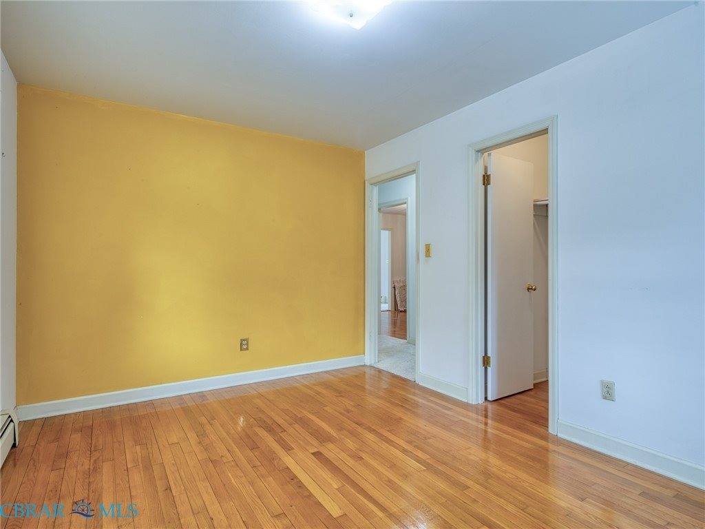 8407 Oyster Cove Road, Hayes, VA 23072