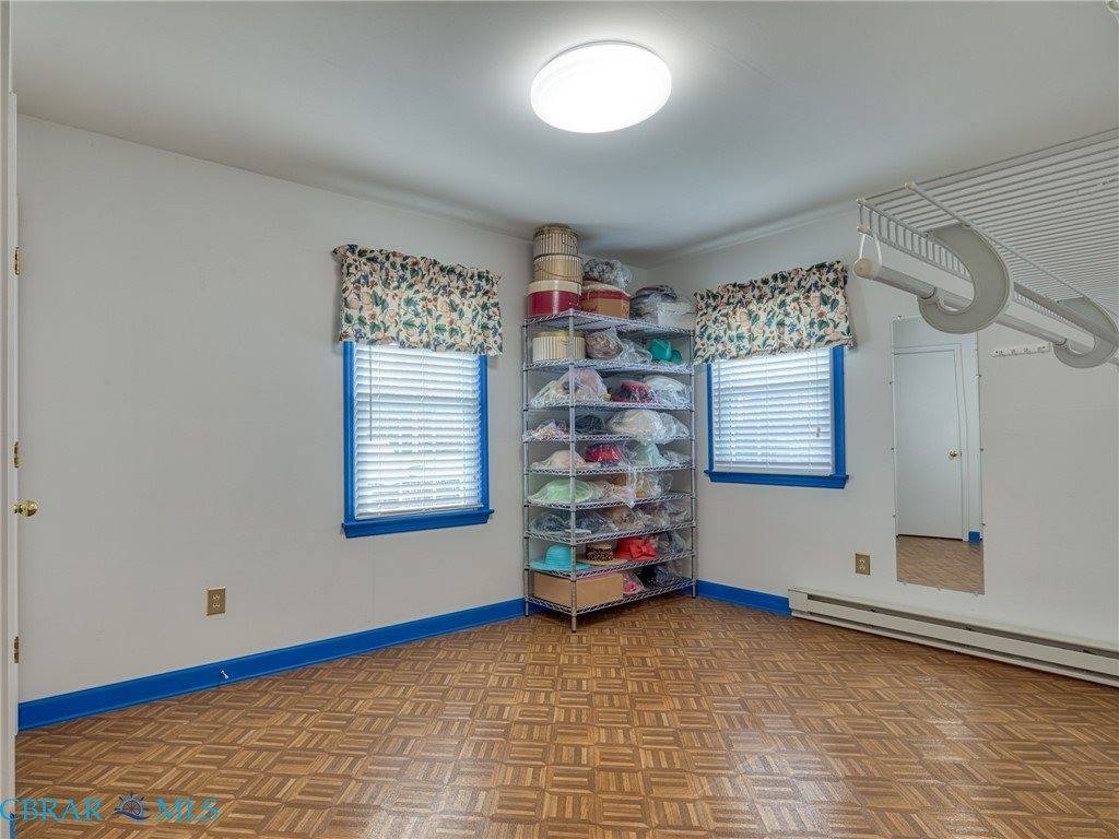 8407 Oyster Cove Road, Hayes, VA 23072