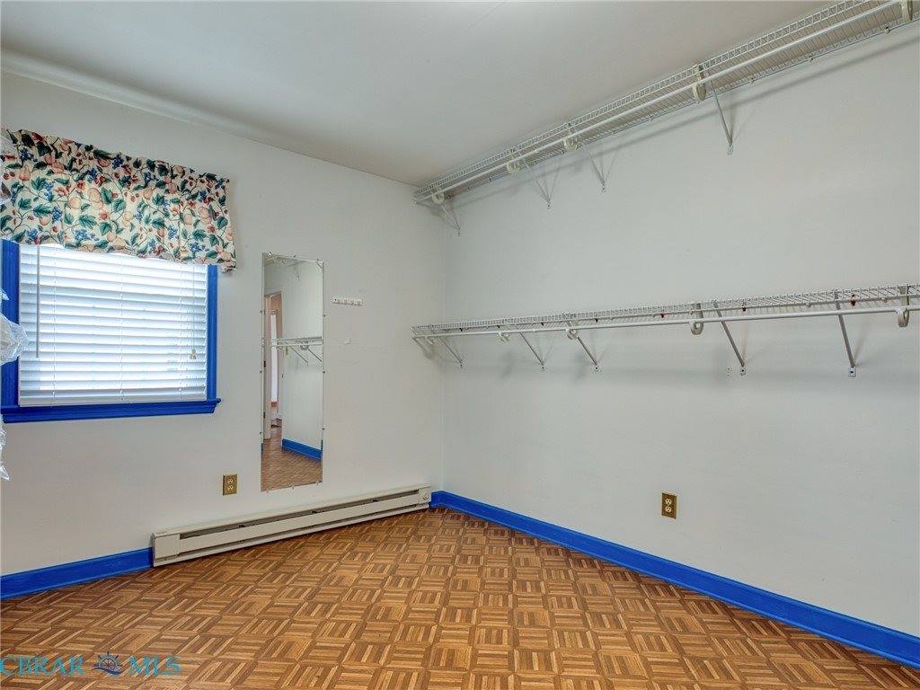 8407 Oyster Cove Road, Hayes, VA 23072