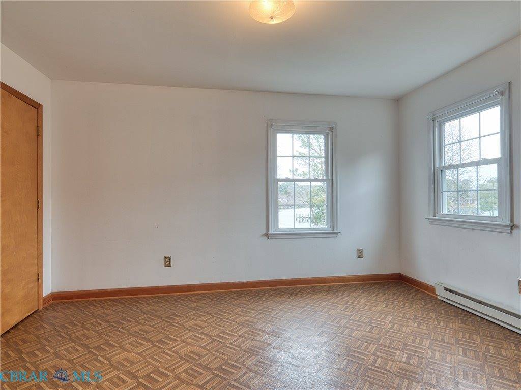 8407 Oyster Cove Road, Hayes, VA 23072