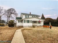 8407 Oyster Cove Road, Hayes, VA 23072