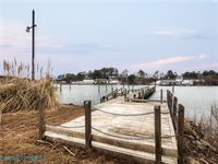 8407 Oyster Cove Road, Hayes, VA 23072